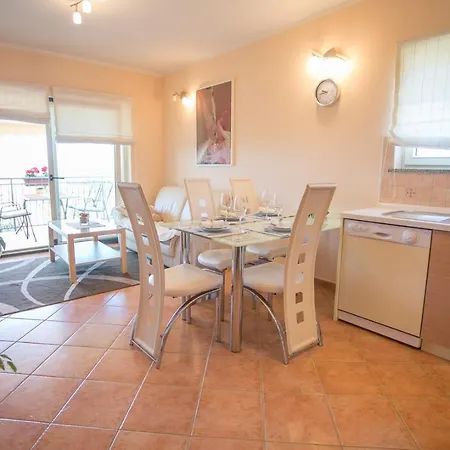 Apartment Lorena Radosi With Balcony Porec